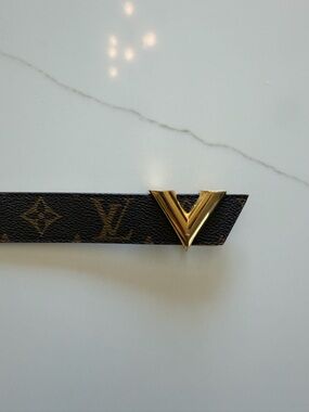 Authentic Women’s Louis Vuitton